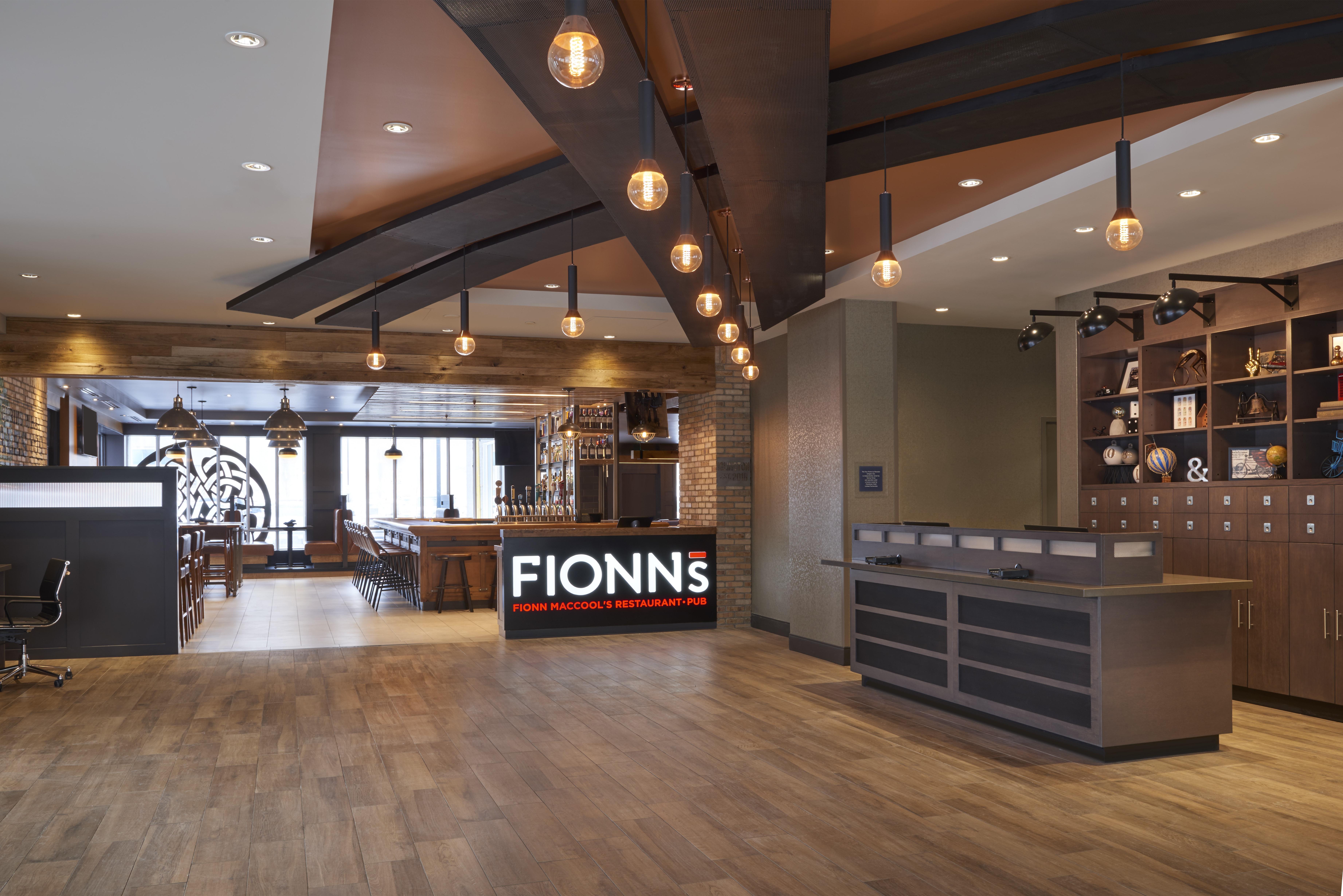 Four Points By Sheraton Toronto Airport East Εξωτερικό φωτογραφία