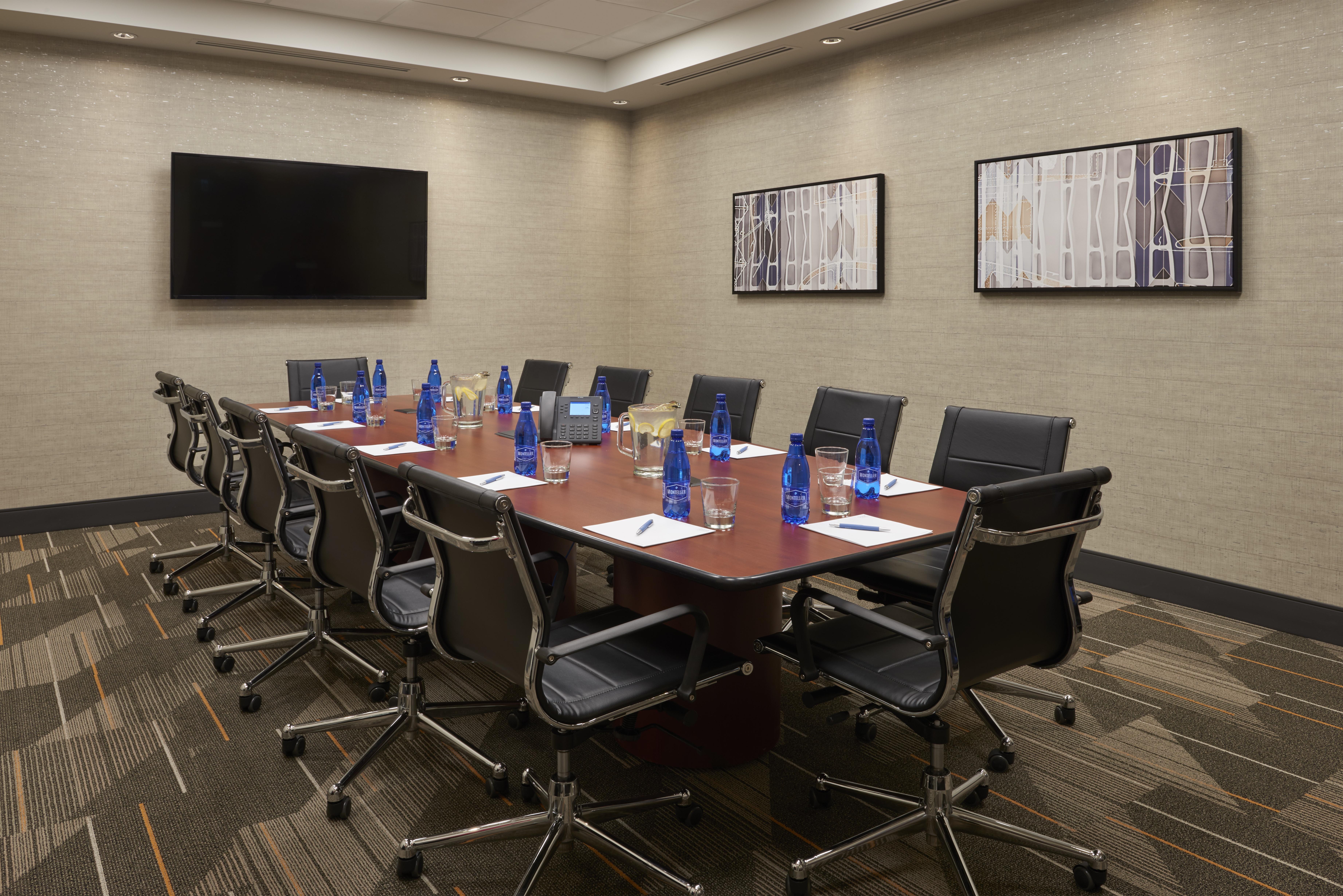 Four Points By Sheraton Toronto Airport East Εξωτερικό φωτογραφία